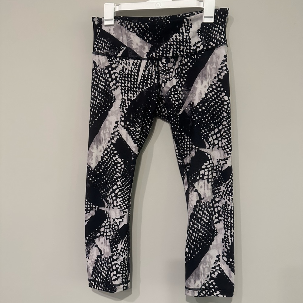 Lululemon wunder under crop